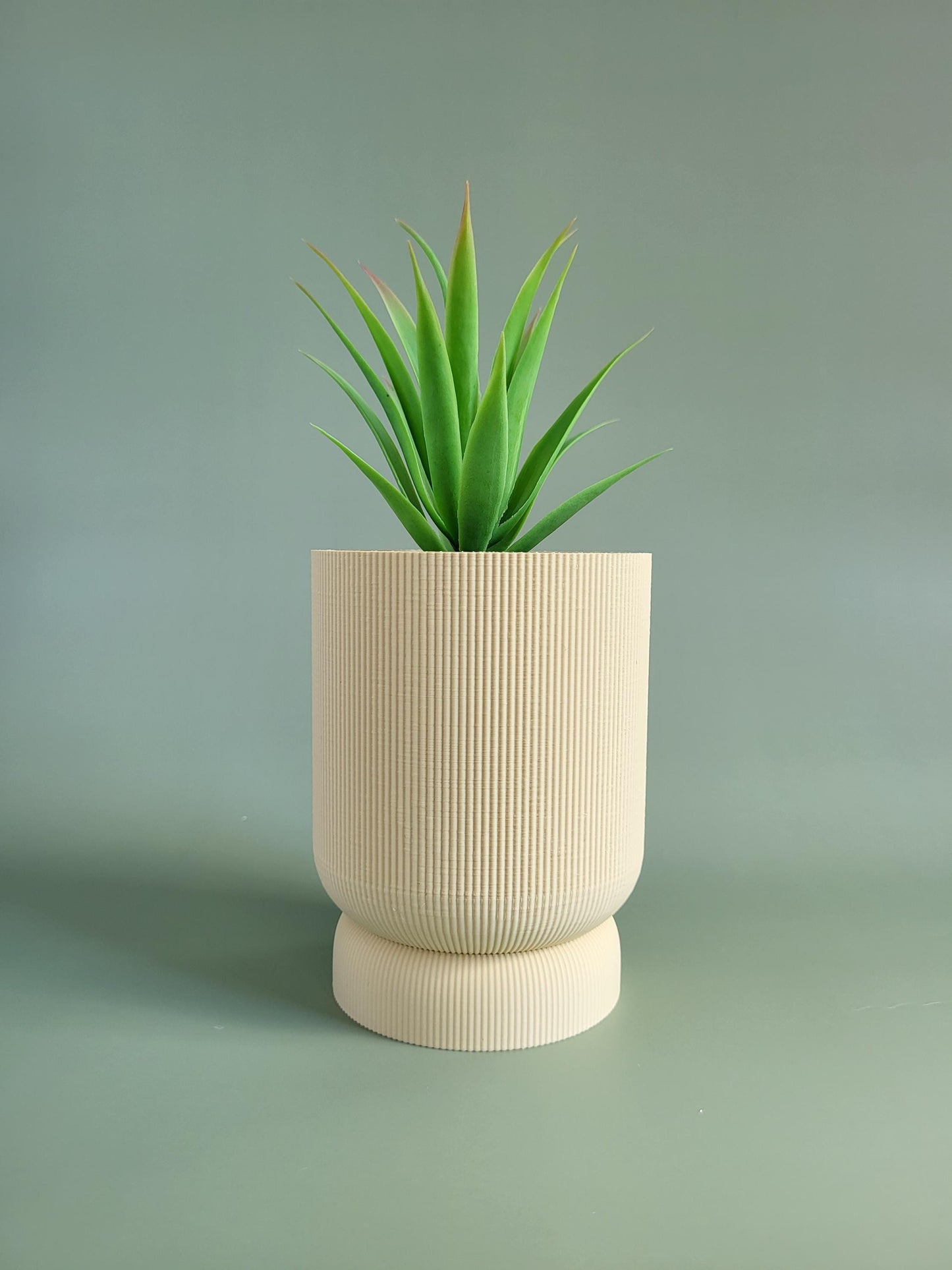 Modern Indoor Plant Pot, Cute Planter, Modern Minimalist Succulent Pot, Gift For Plant Lovers, Minimalist Planter with Drainage Holes and Tray