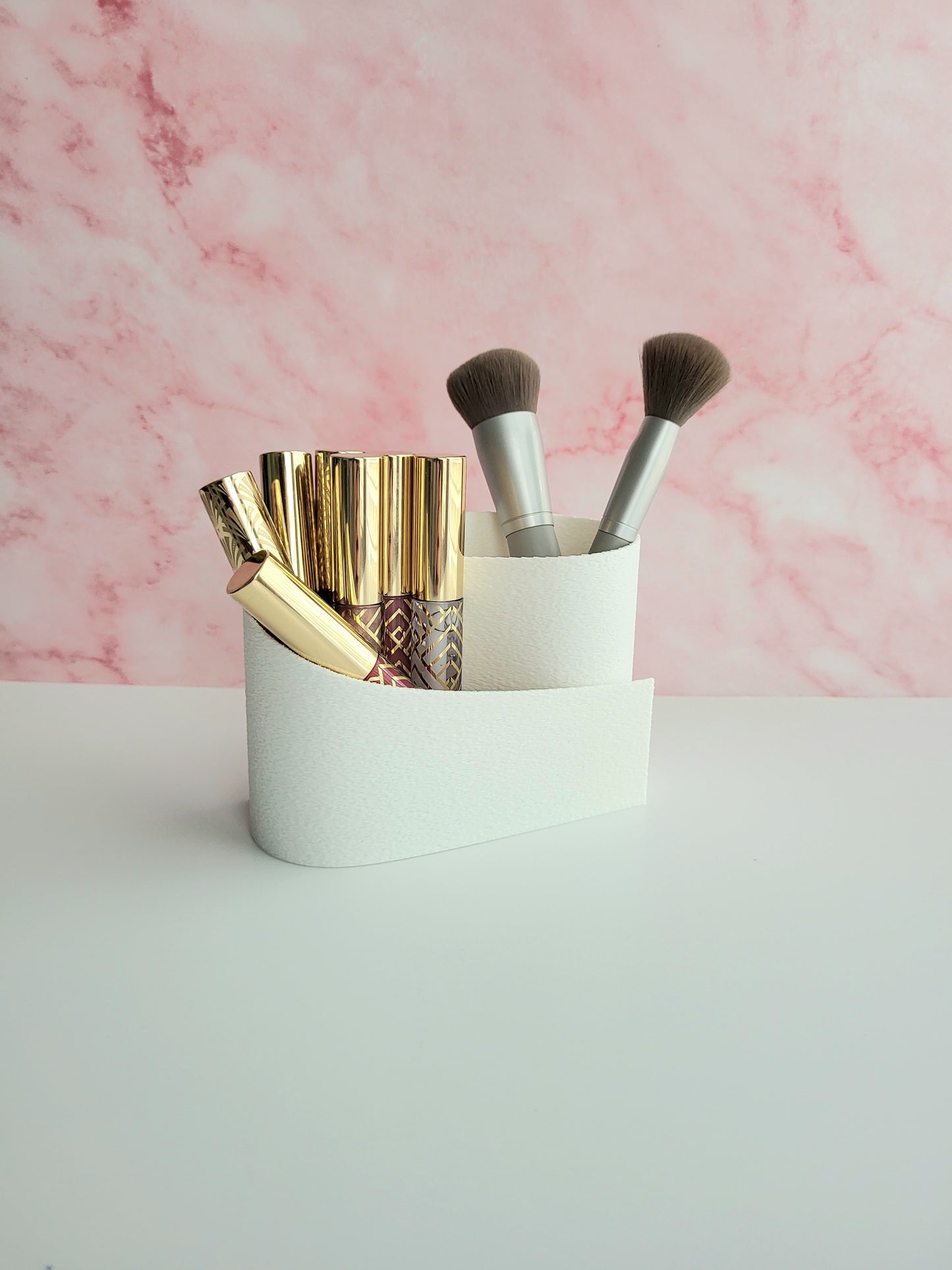S-Shaped Vanity Organizer