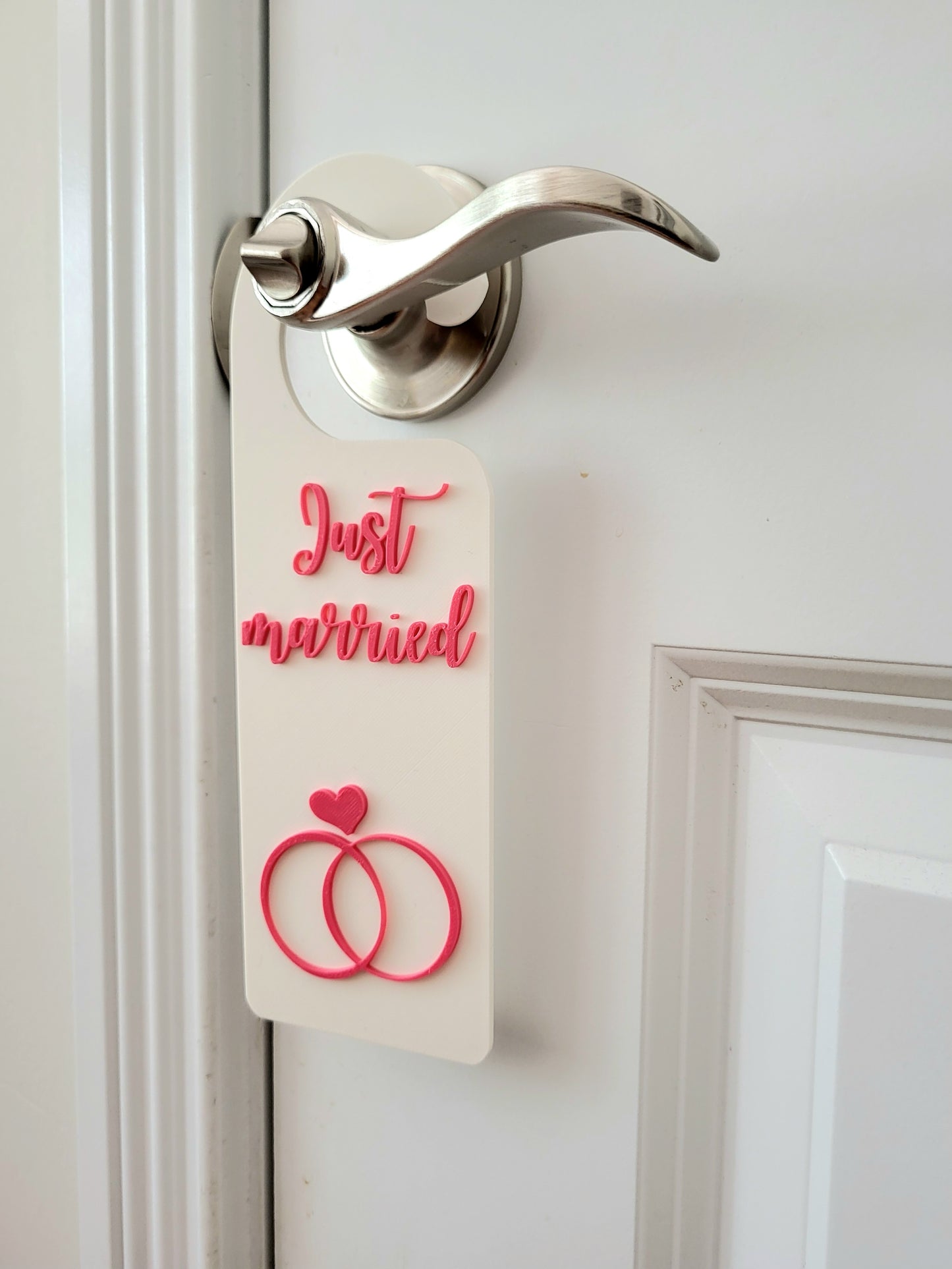 just married sign,
wedding door sign,
honeymoon sign,
bridal suite decor,
door hanger wedding,
wedding decoration,
bride gift idea,
just married gift,
engagement sign,
cute wedding sign,
married door tag,
honeymoon decor,
hotel room sign,
