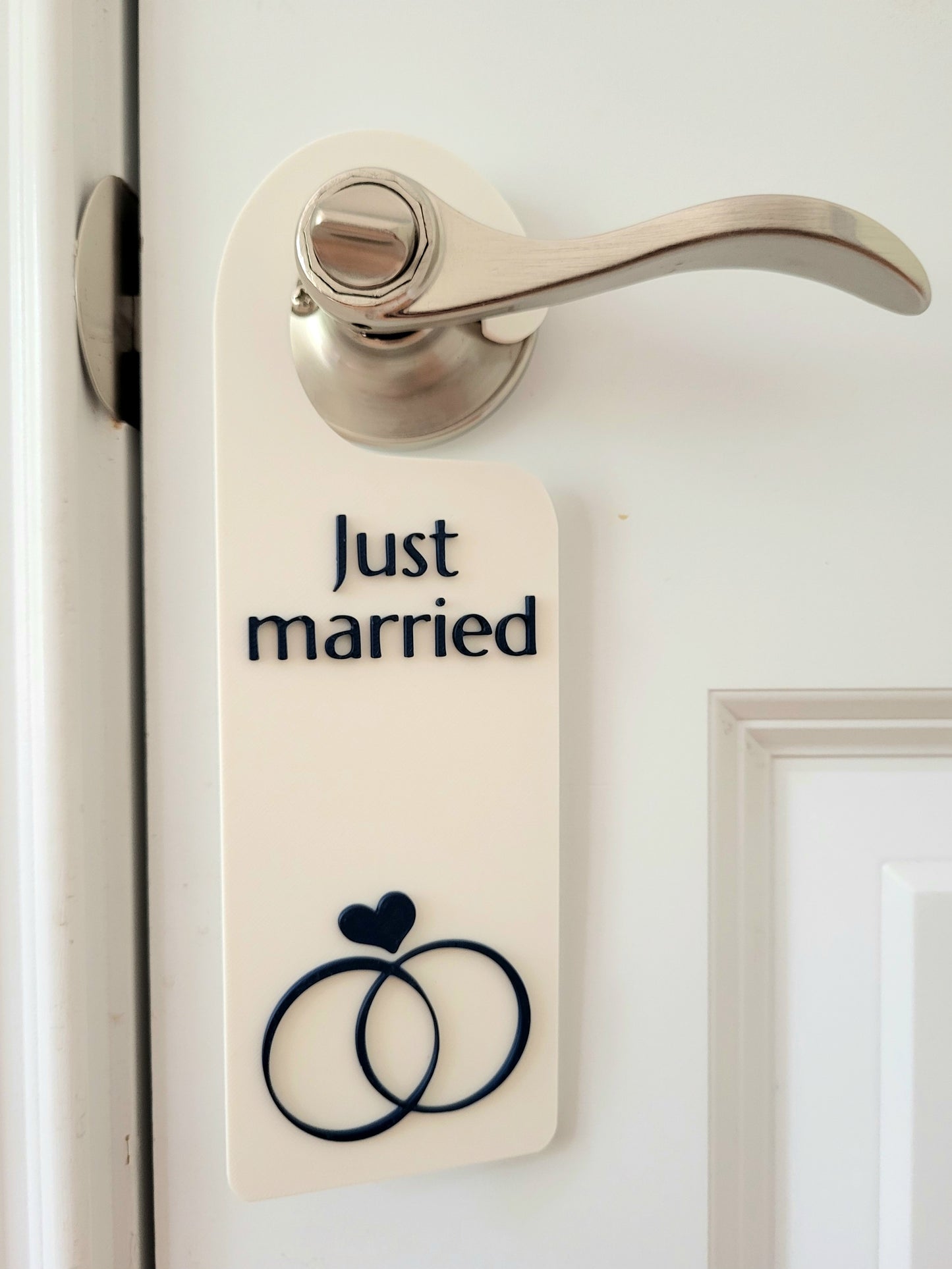 just married sign,
wedding door sign,
honeymoon sign,
bridal suite decor,
door hanger wedding,
wedding decoration,
bride gift idea,
just married gift,
engagement sign,
cute wedding sign,
married door tag,
honeymoon decor,
hotel room sign,