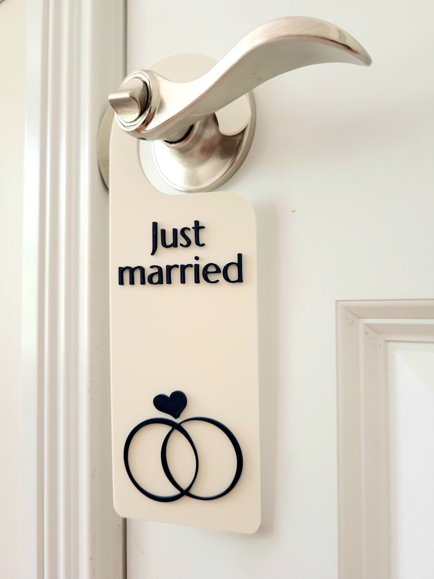 just married sign,
wedding door sign,
honeymoon sign,
bridal suite decor,
door hanger wedding,
wedding decoration,
bride gift idea,
just married gift,
engagement sign,
cute wedding sign,
married door tag,
honeymoon decor,
hotel room sign,