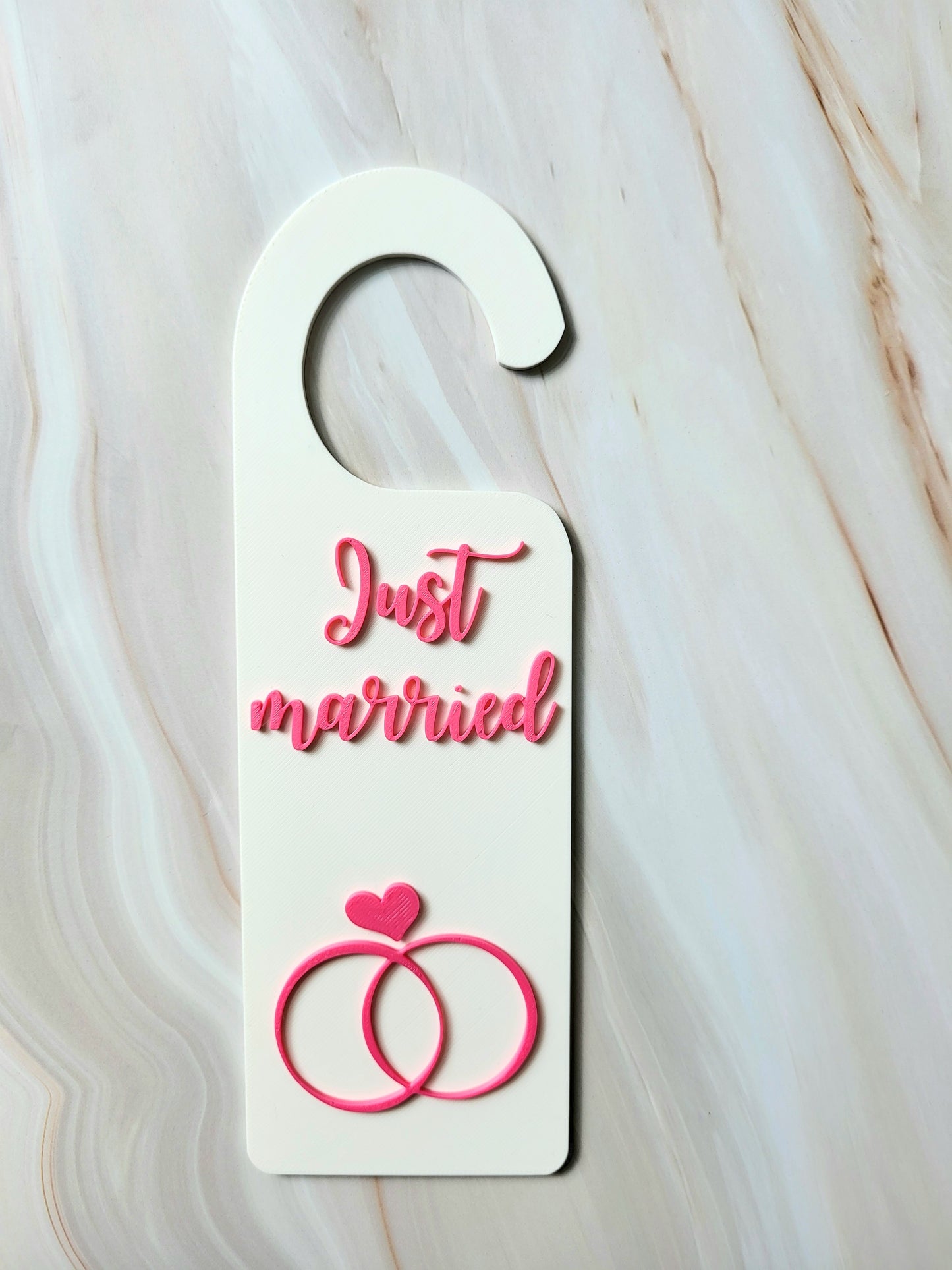 just married sign,
wedding door sign,
honeymoon sign,
bridal suite decor,
door hanger wedding,
wedding decoration,
bride gift idea,
just married gift,
engagement sign,
cute wedding sign,
married door tag,
honeymoon decor,
hotel room sign,