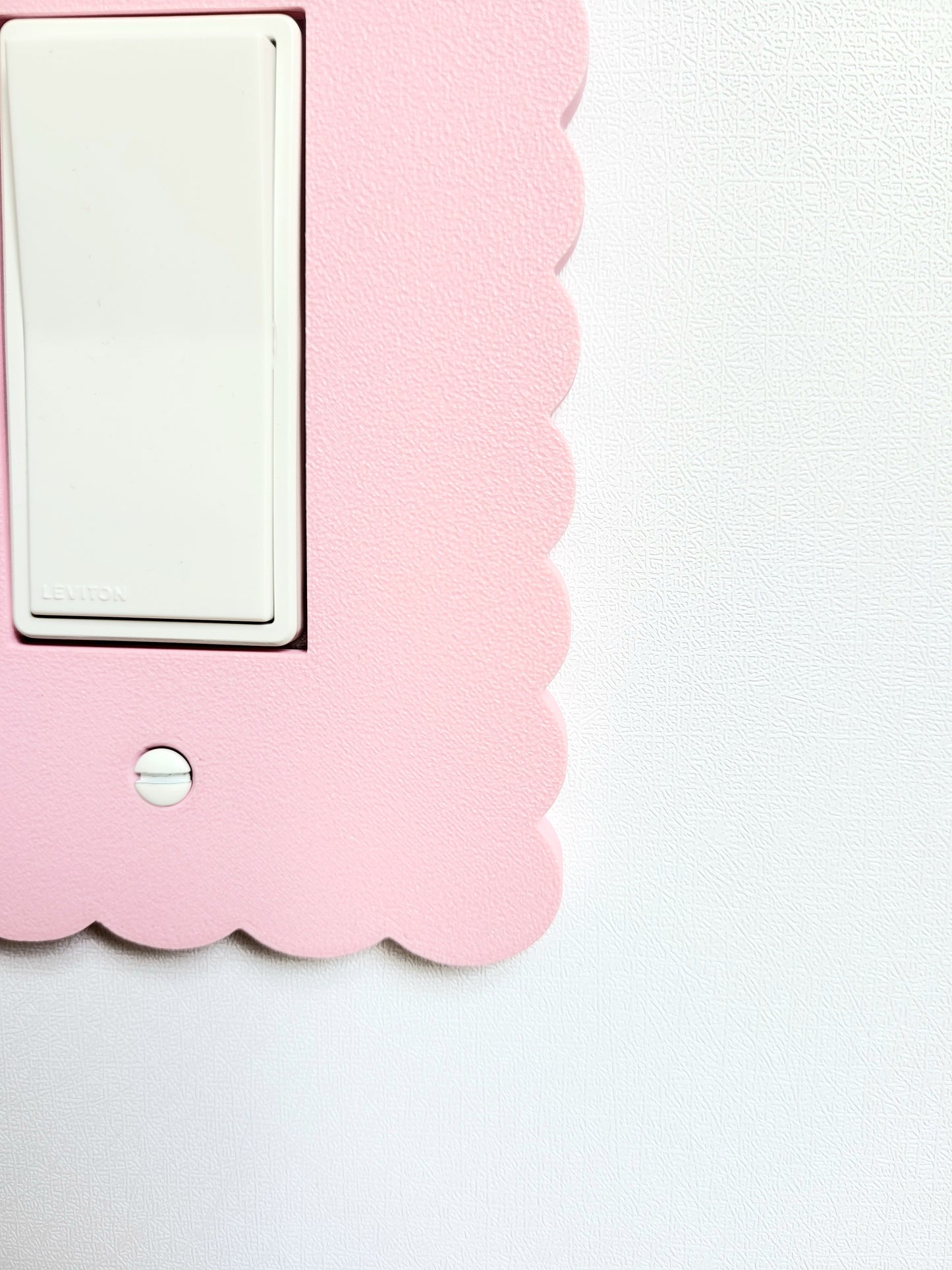 Scalloped Edge Biscuit Light Switch Cover