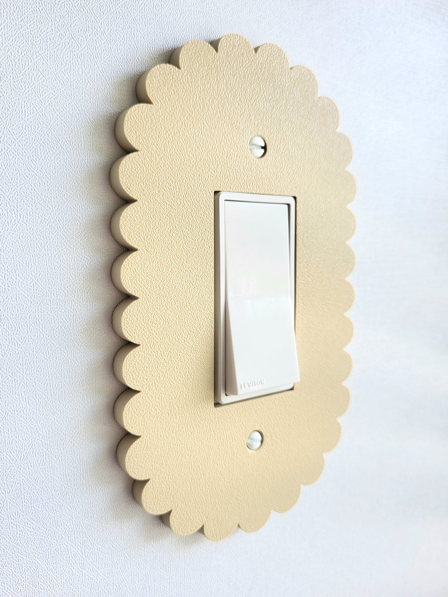 Oval Scalloped Light Switch Cover
