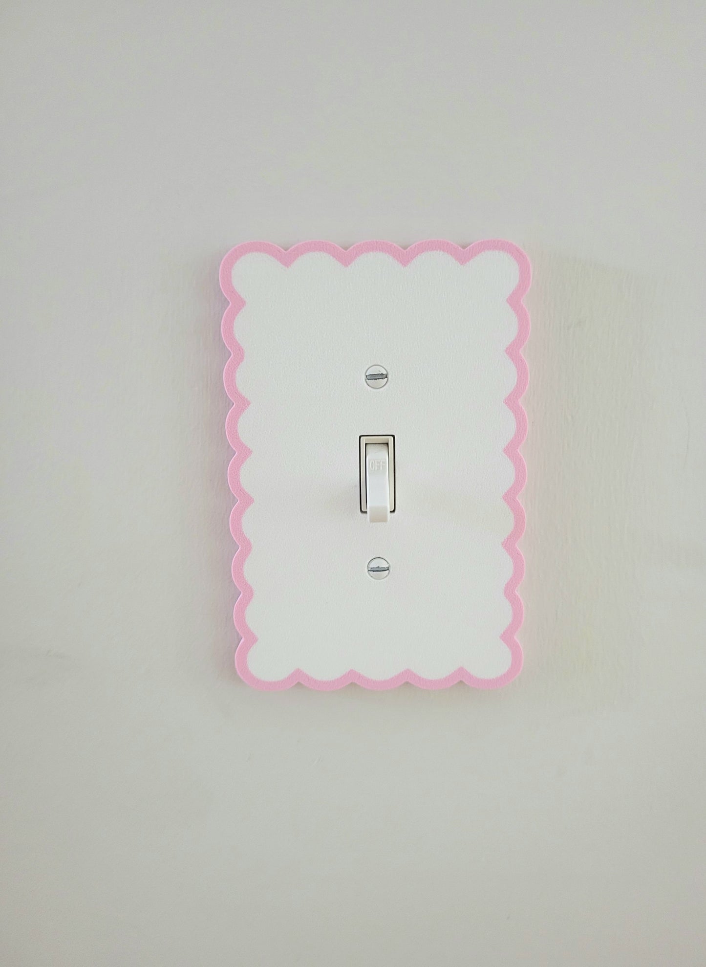 Two-Tone Pastel Scalloped Light Switch Cover