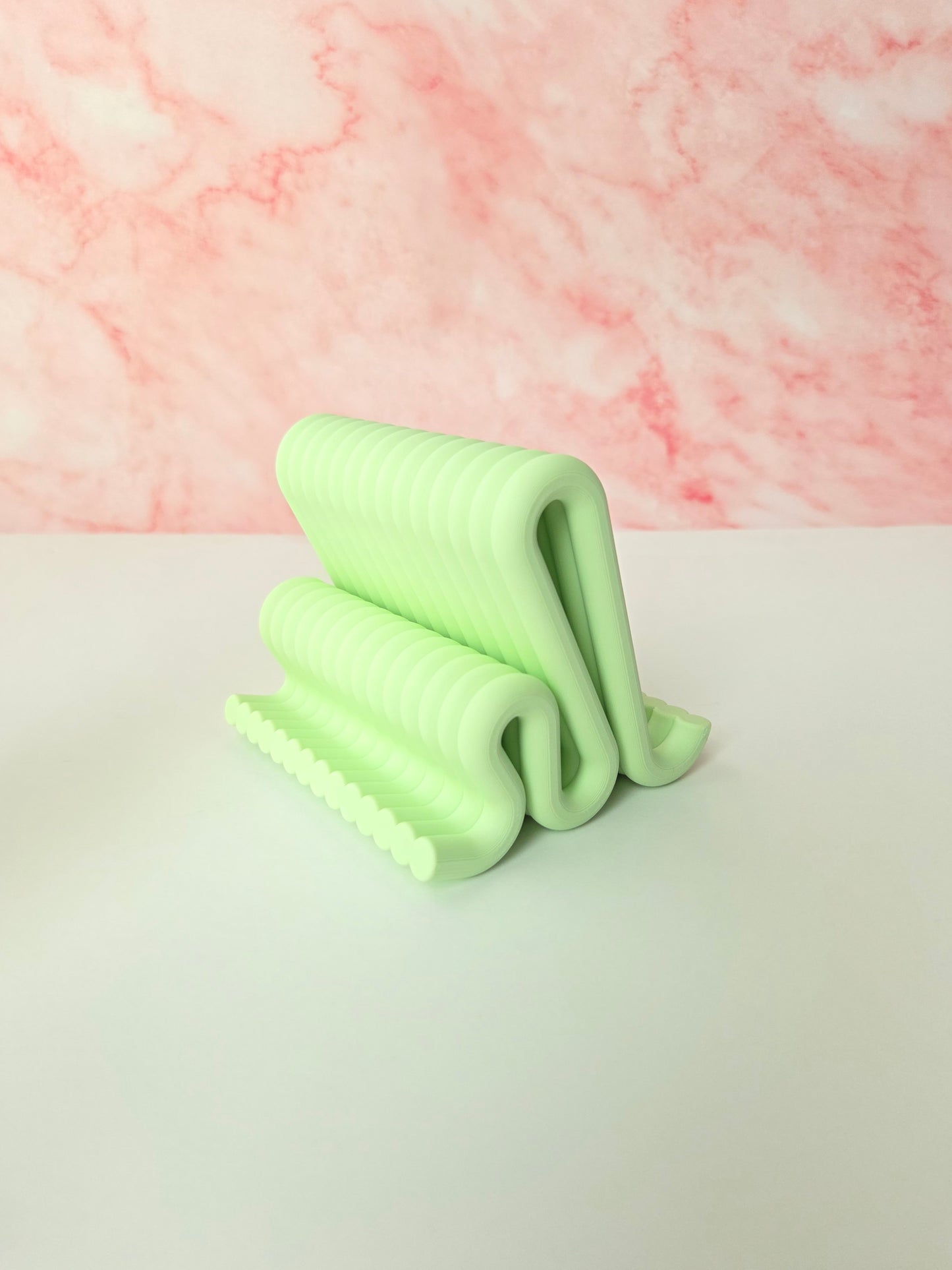 Modern Wavy Tablet / Kindle Stand