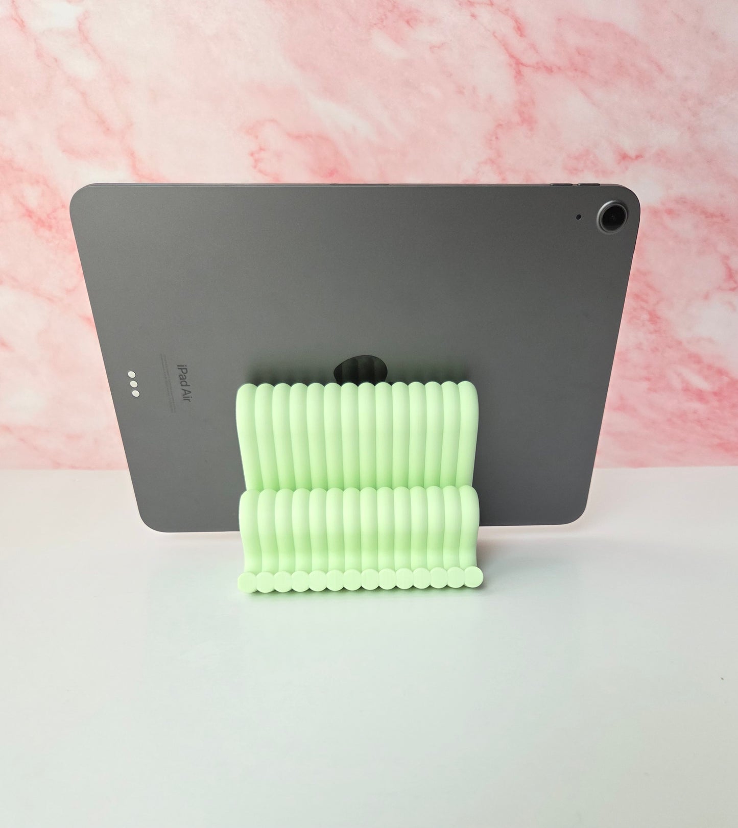 Modern Wavy Tablet / Kindle Stand