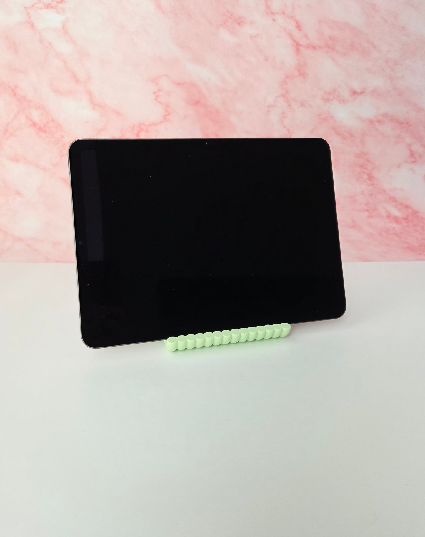 Modern Wavy Tablet / Kindle Stand