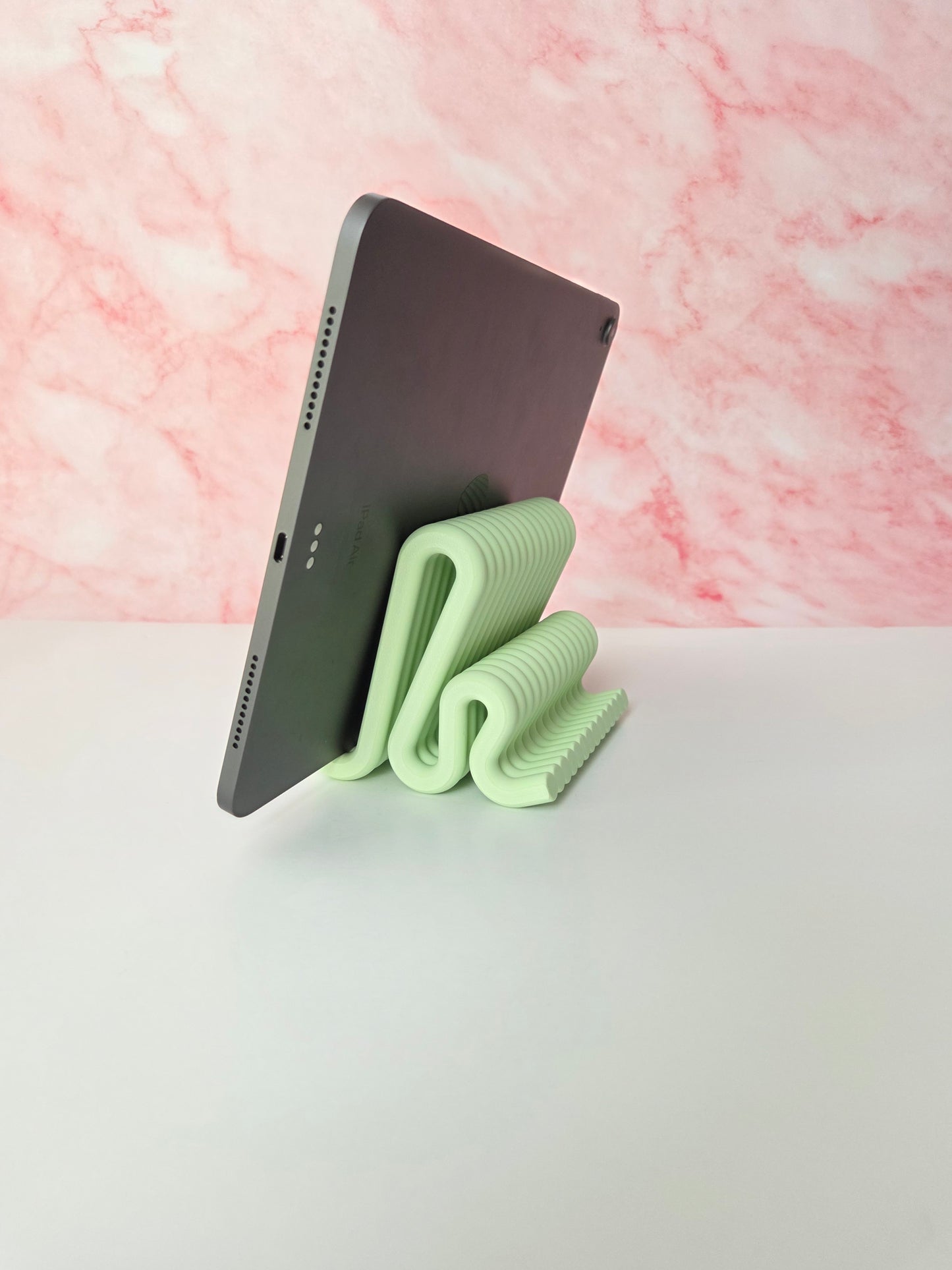 Modern Wavy Tablet / Kindle Stand