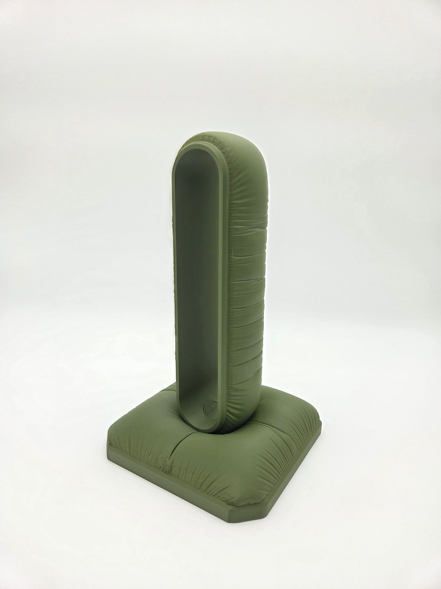 Pillow-Inspired Headphone Stand