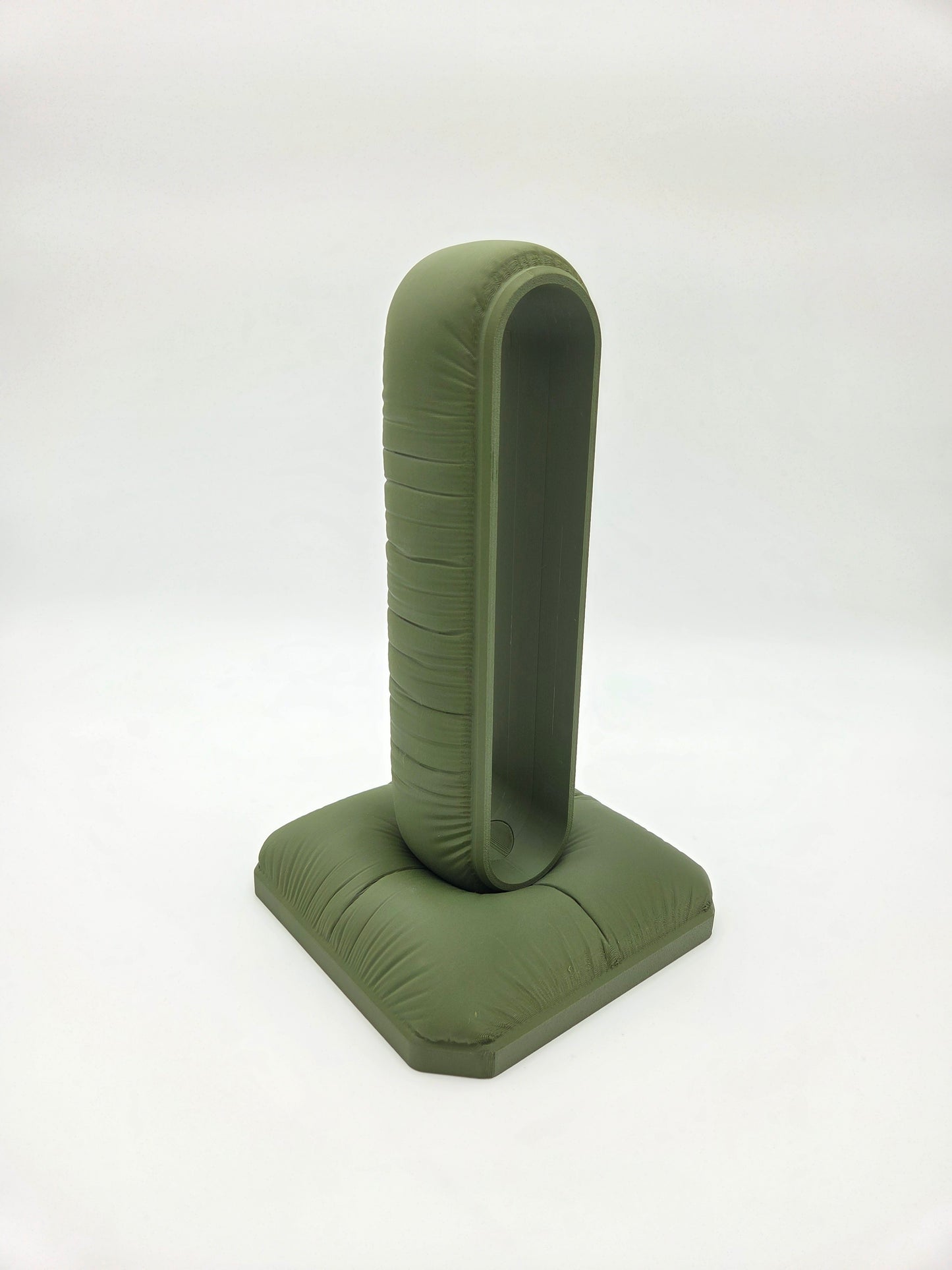 Pillow-Inspired Headphone Stand