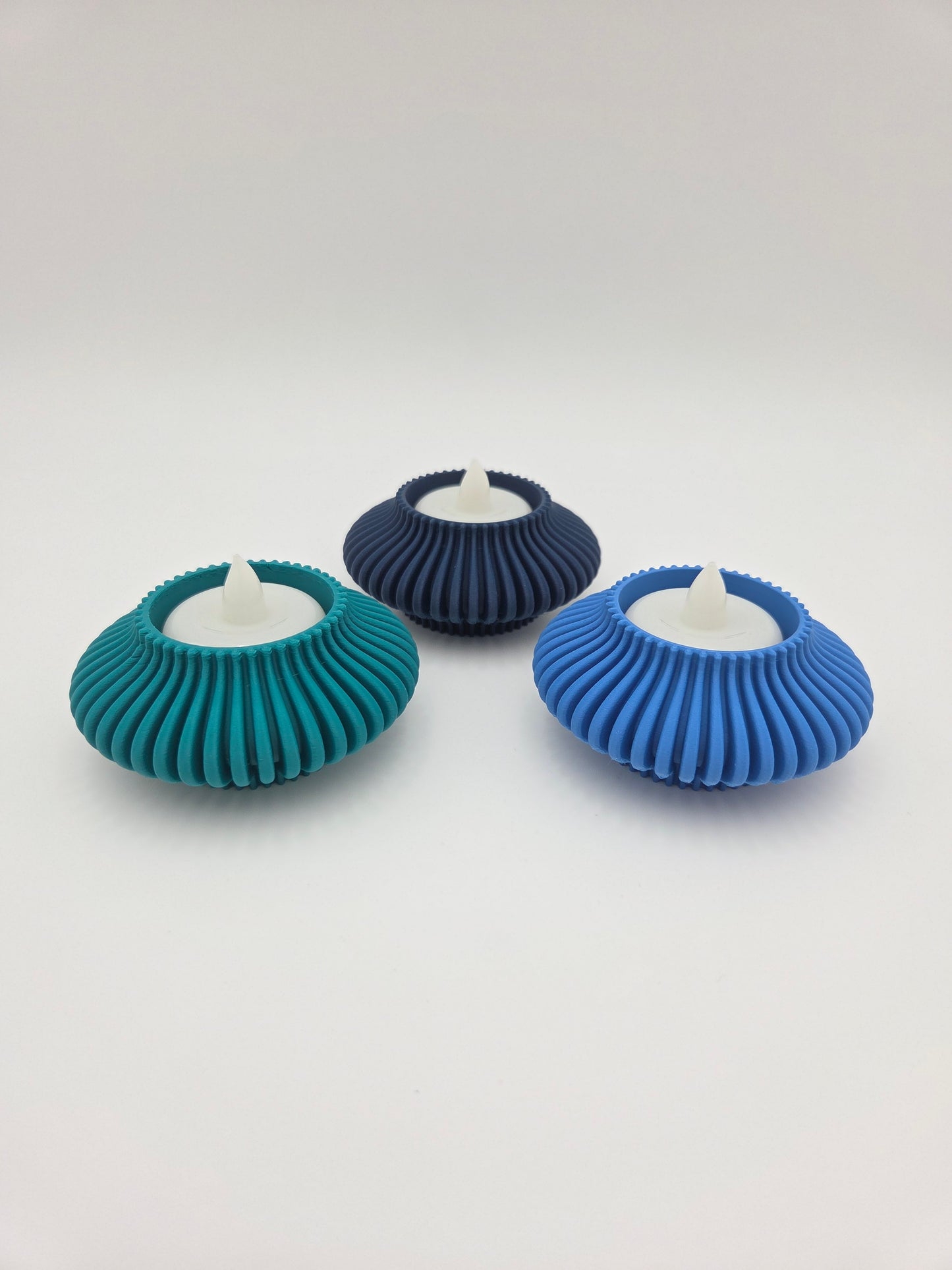 Set of 3 Modern Ribbed Tea Light Candle Holder