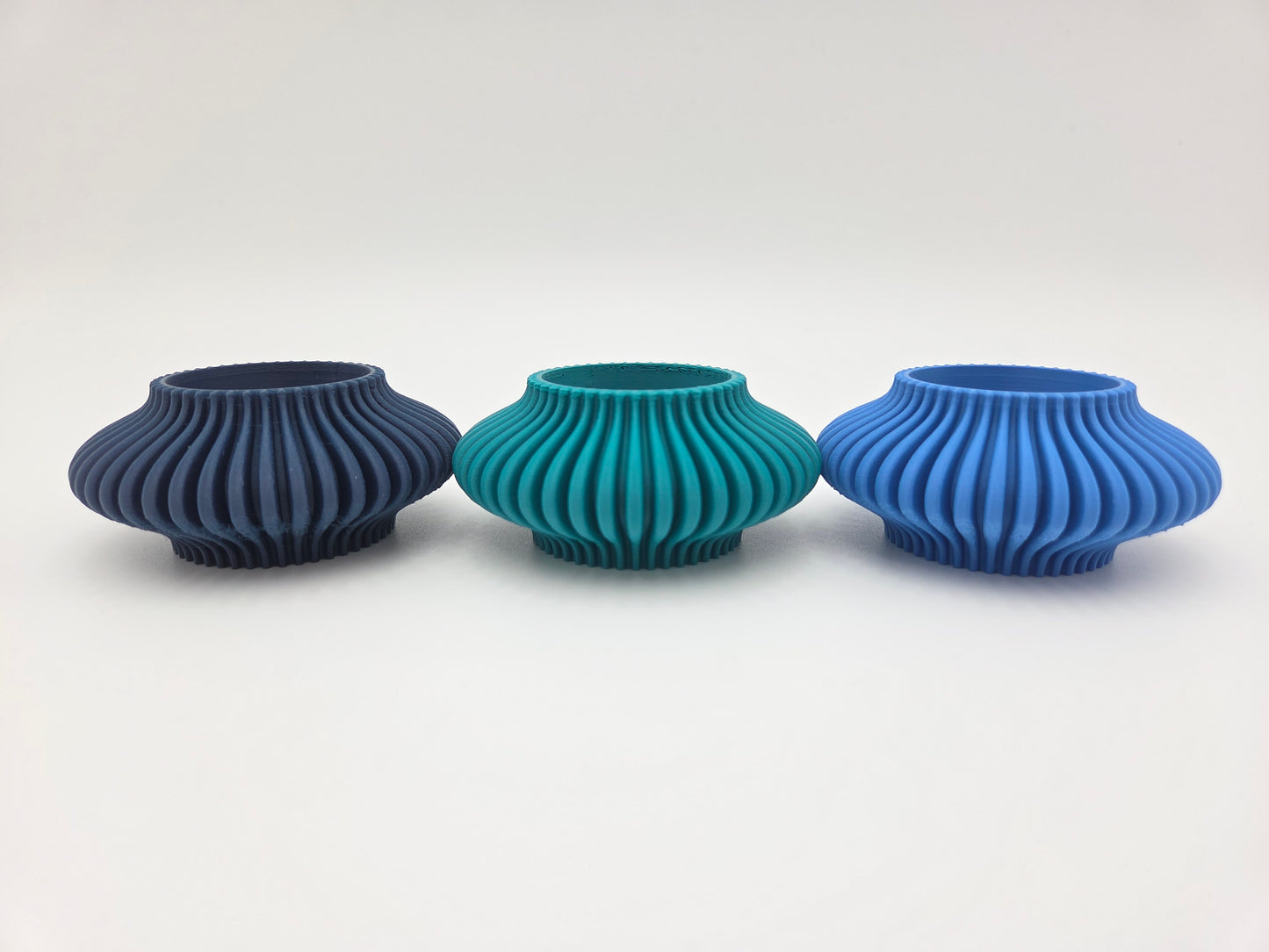 Set of 3 Modern Ribbed Tea Light Candle Holder