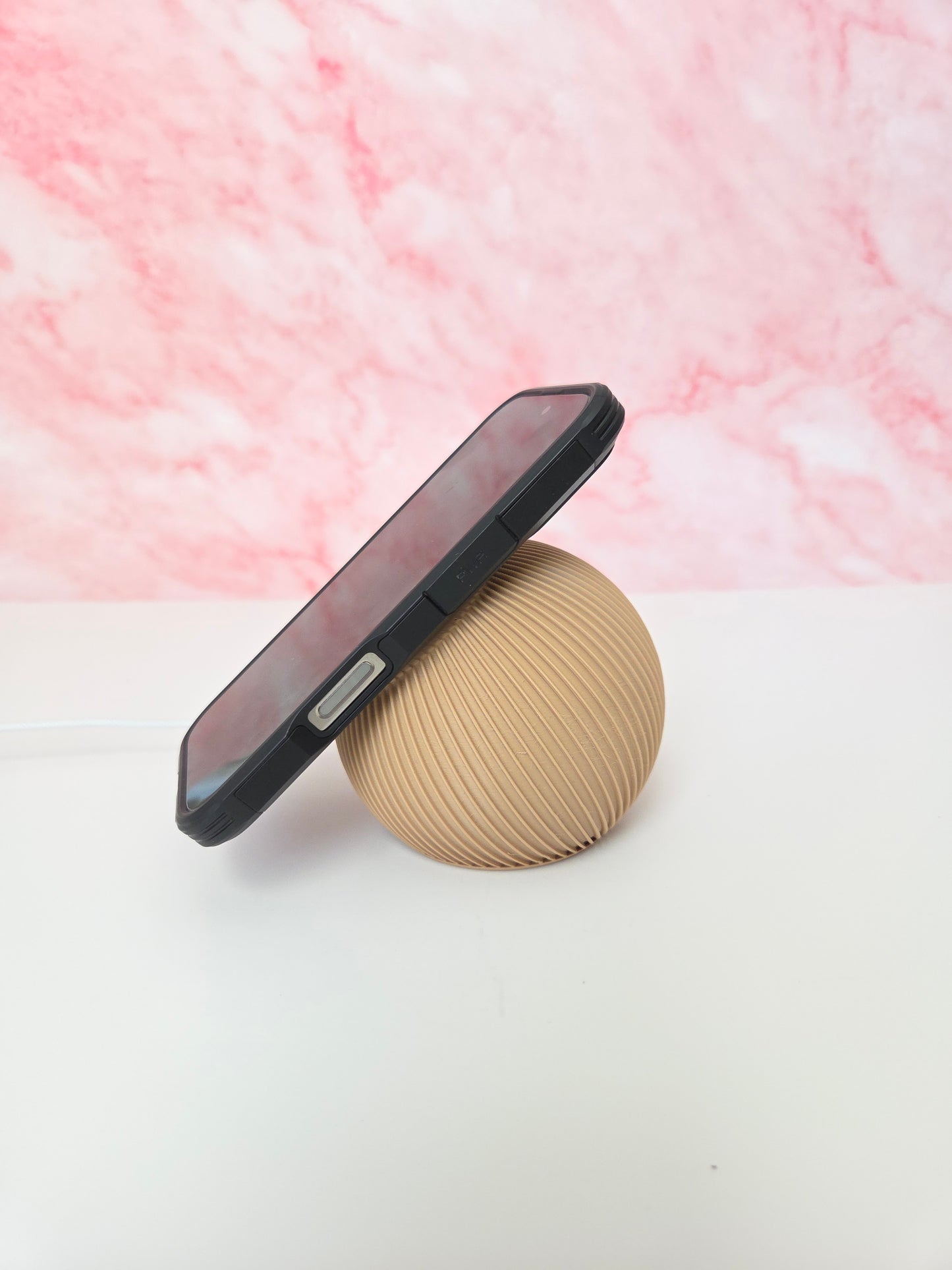 Modern Ribbed Phone Stand