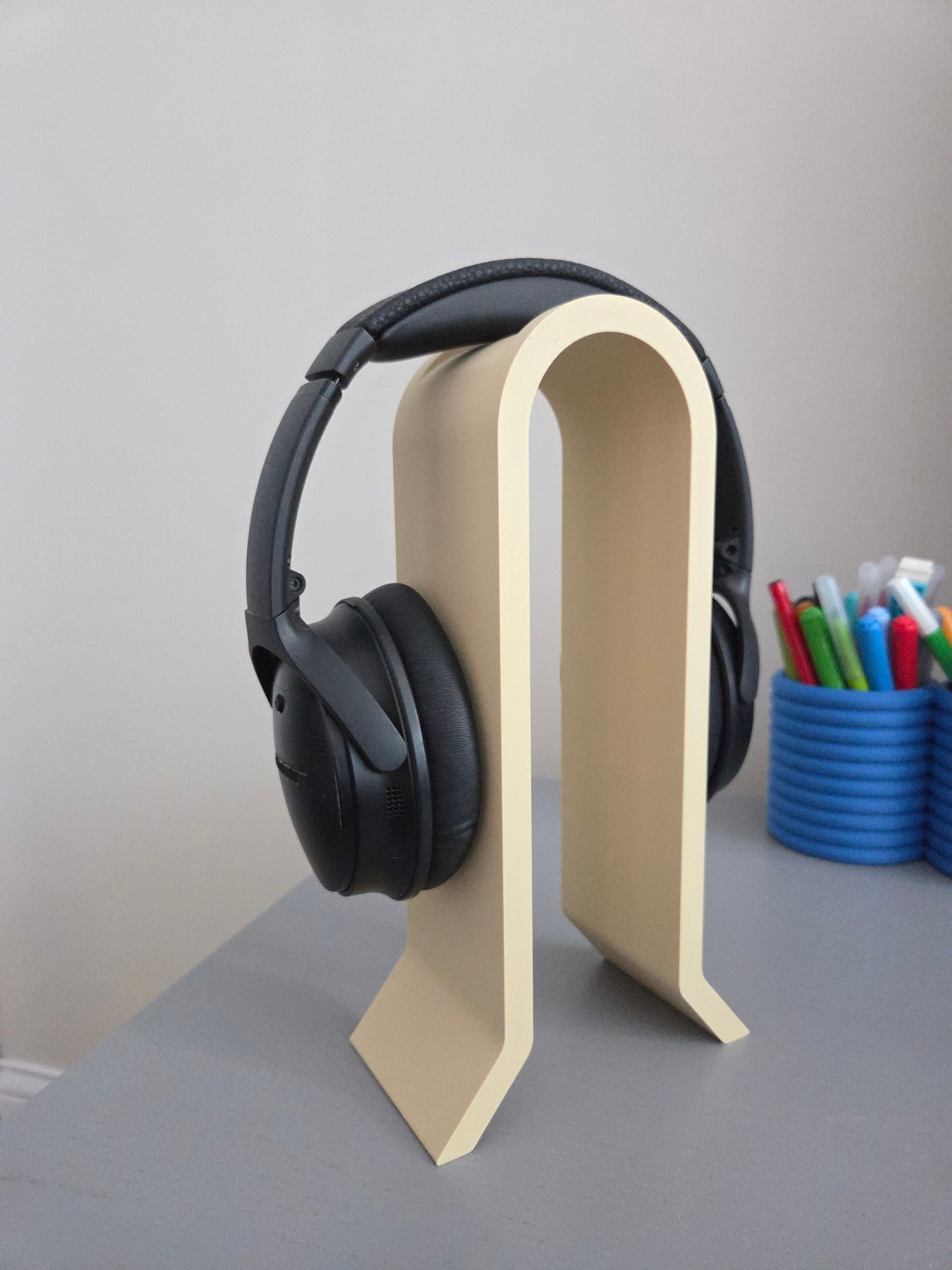 Minimalist Headphone Stand