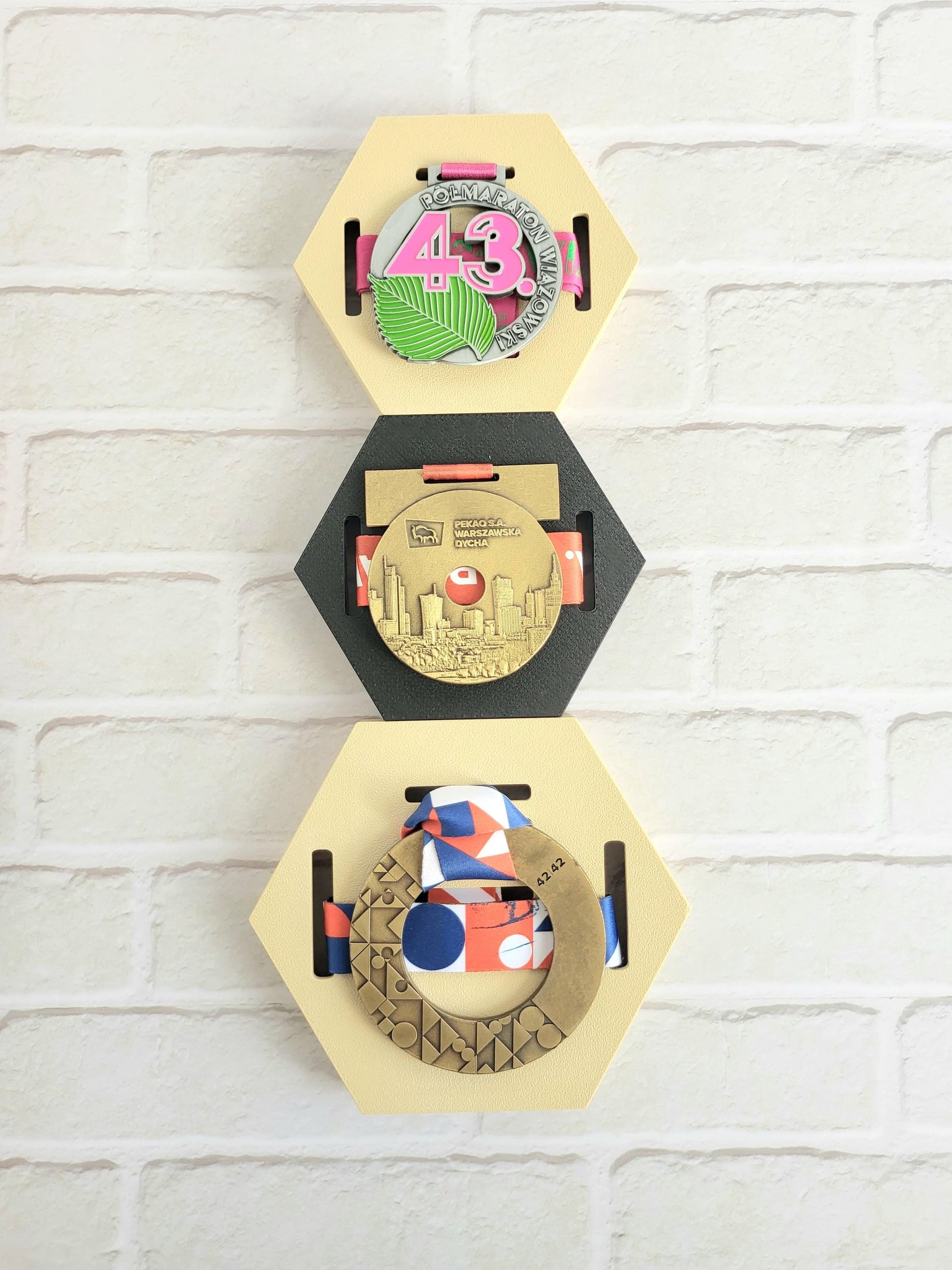 Modular Sports Medal Display, Custom Personalized Honeycomb Medal Hanger, For Runners, Gymnastists, Race Winners, Athlete Gift, Wall Art