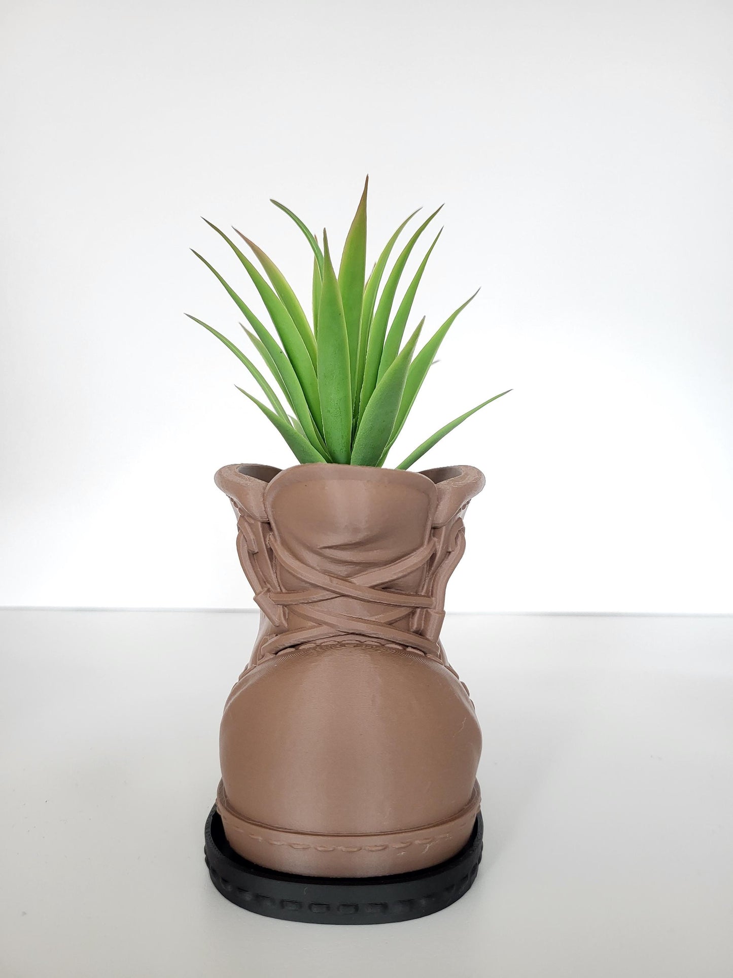 Wall-E planterwall, e-boot planter, wall-e_ boot succulent pot, shoe planter, planter pot, farmhouse decor, cute shelf decor, cute plant pot, cute flower pot, boot planter, boot plant
pot, baby shower gift,