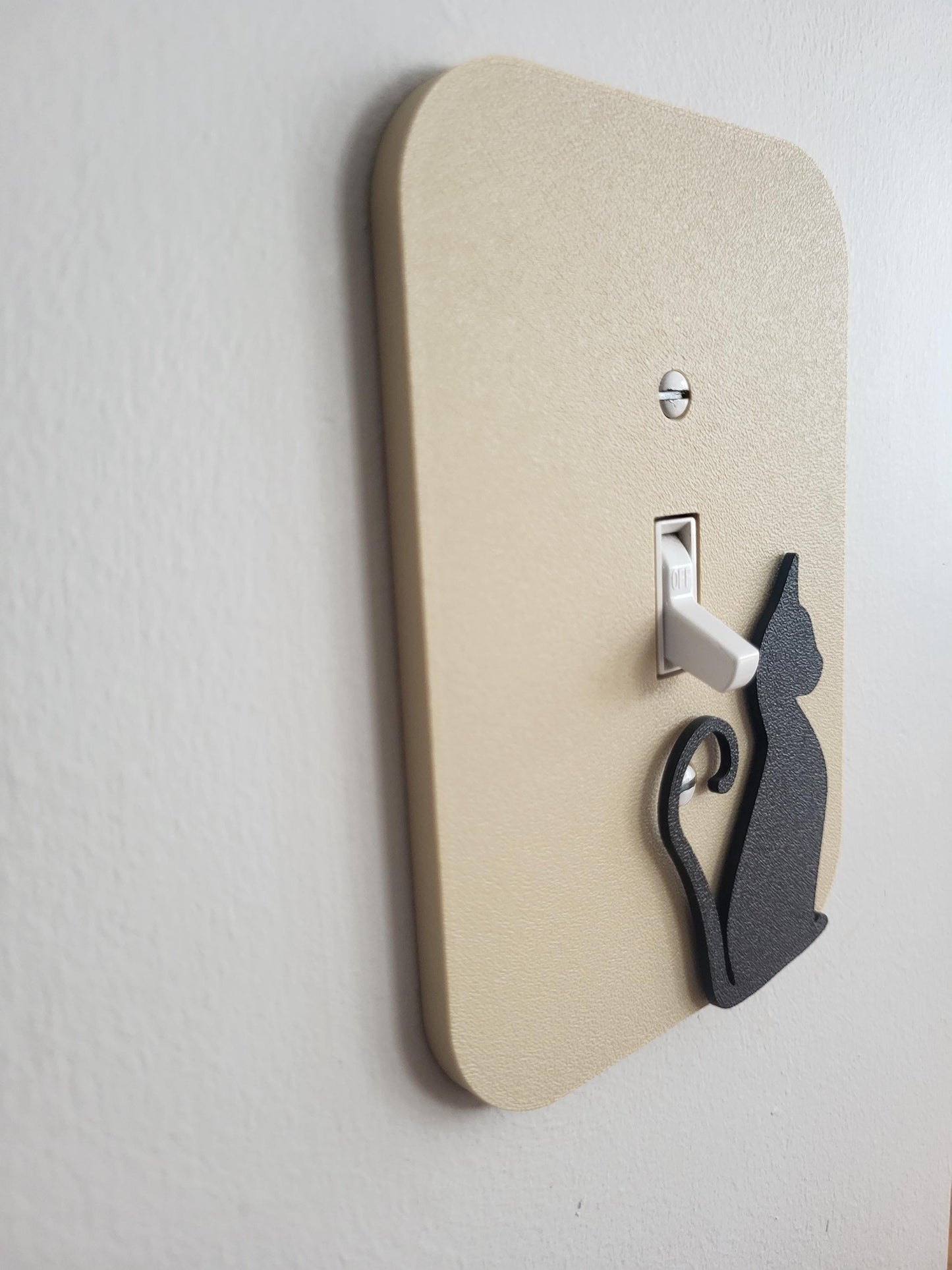 Light Switch Cover With Sitting A Cat Looking Right, Wall Plate Cover, Mid Century Modern, Unique Switch Plate Design, Home Decor, Kitten Light Switch, Outlet Cover