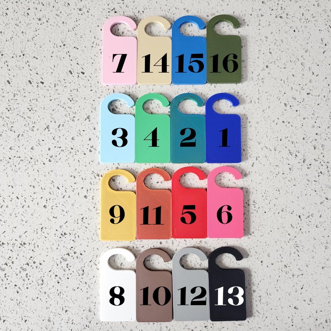 In Session Door Knob Hanger - For Beauty Salons, Lash Technicians, Therapist, Do Not Disturb Sign, Office Door Signs, Privacy Signage,