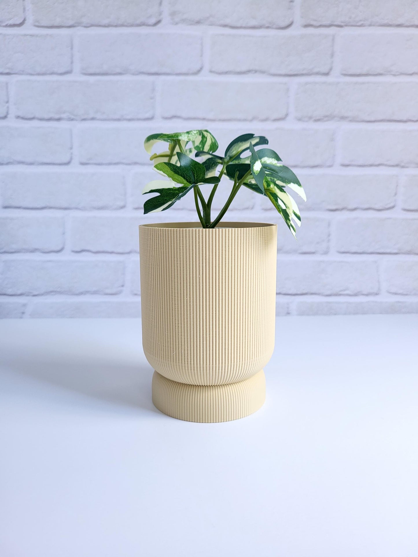 Modern Indoor Plant Pot, Cute Planter, Modern Minimalist Succulent Pot, Gift For Plant Lovers, Minimalist Planter with Drainage Holes and Tray