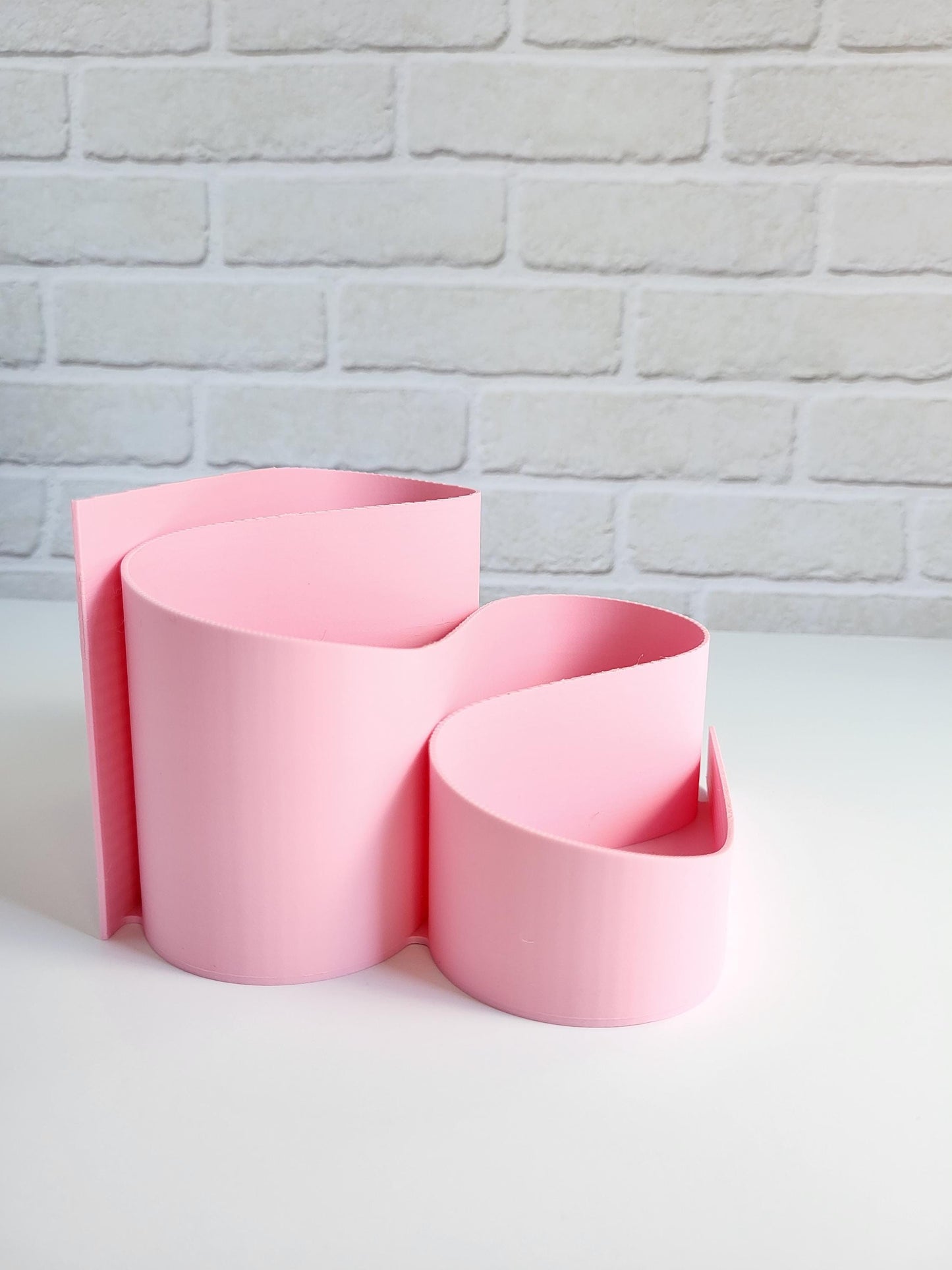 Modern S-Shaped Desk Organizer – Pencil Holder | Office Storage Tray | Teacher Gift | Minimalist Organizer