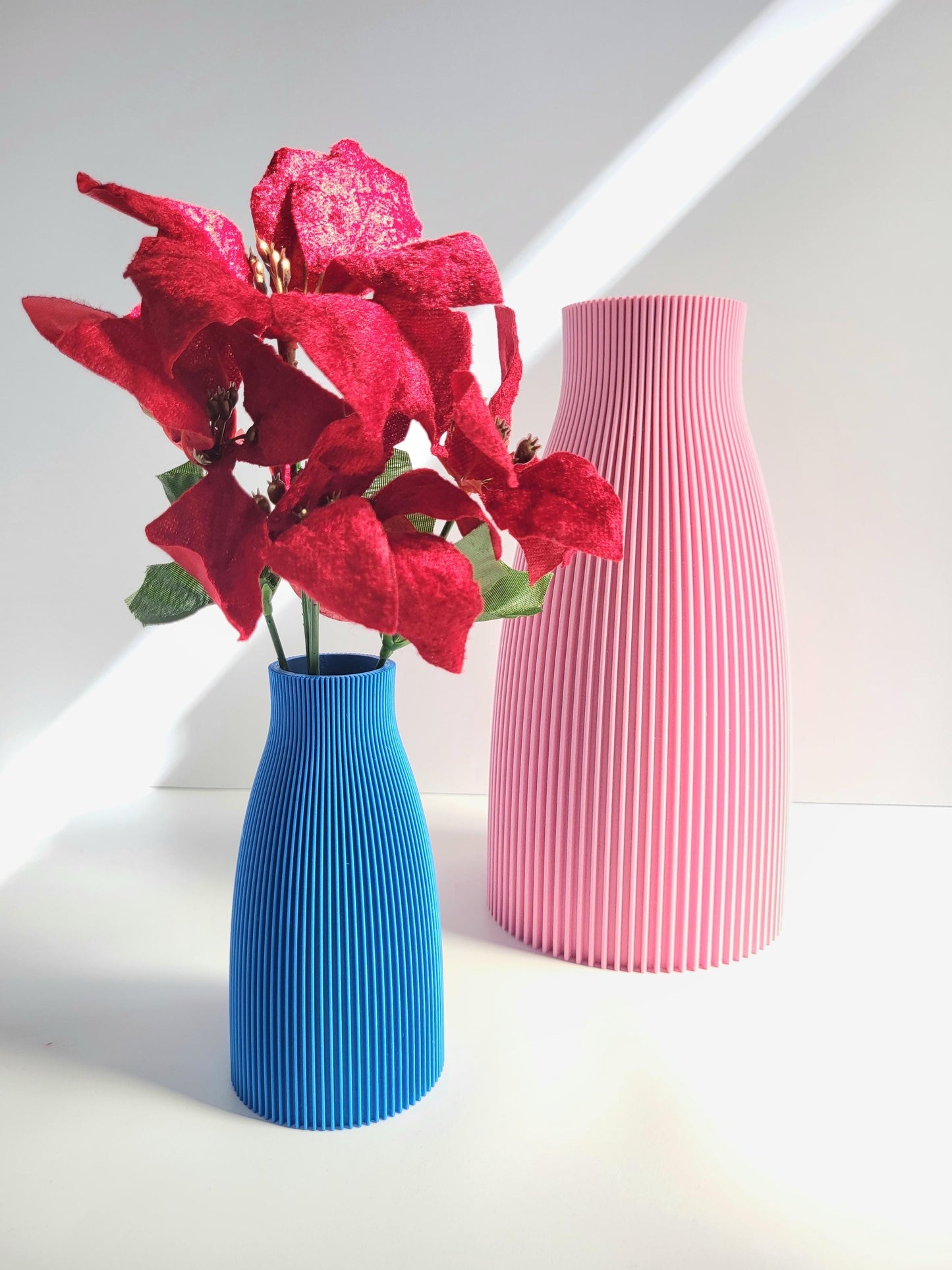 Minimalist 3d Printed Vase For fresh & Artificial Flowers, Unique Flower Vase, Home Decor, Gift for Mo, Bottle Shaped Vase