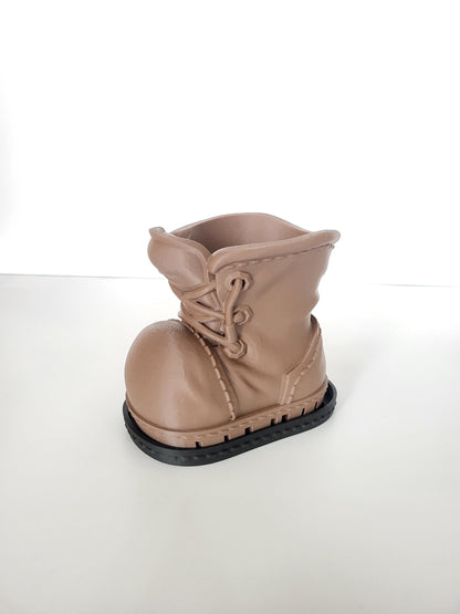 Wall-E planterwall, e-boot planter, wall-e_ boot succulent pot, shoe planter, planter pot, farmhouse decor, cute shelf decor, cute plant pot, cute flower pot, boot planter, boot plant
pot, baby shower gift,