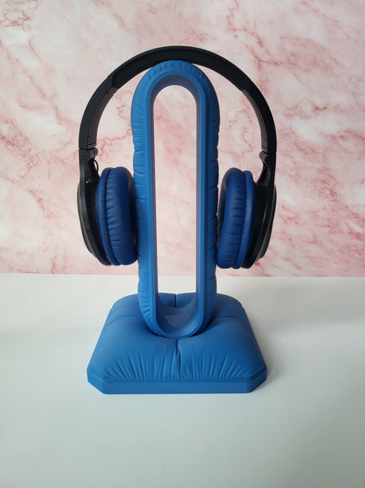 Pillow-Inspired Headphone Stand