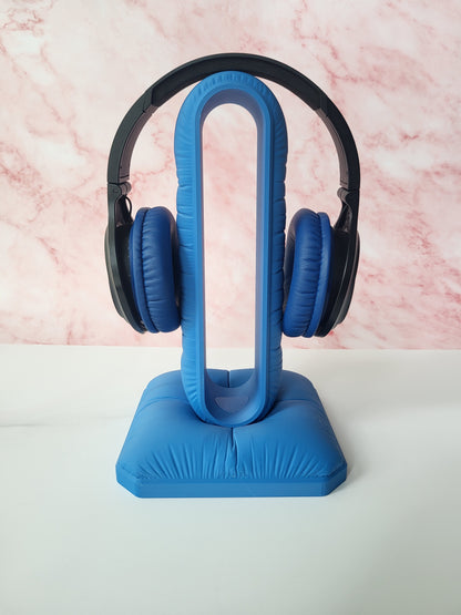Pillow-Inspired Headphone Stand