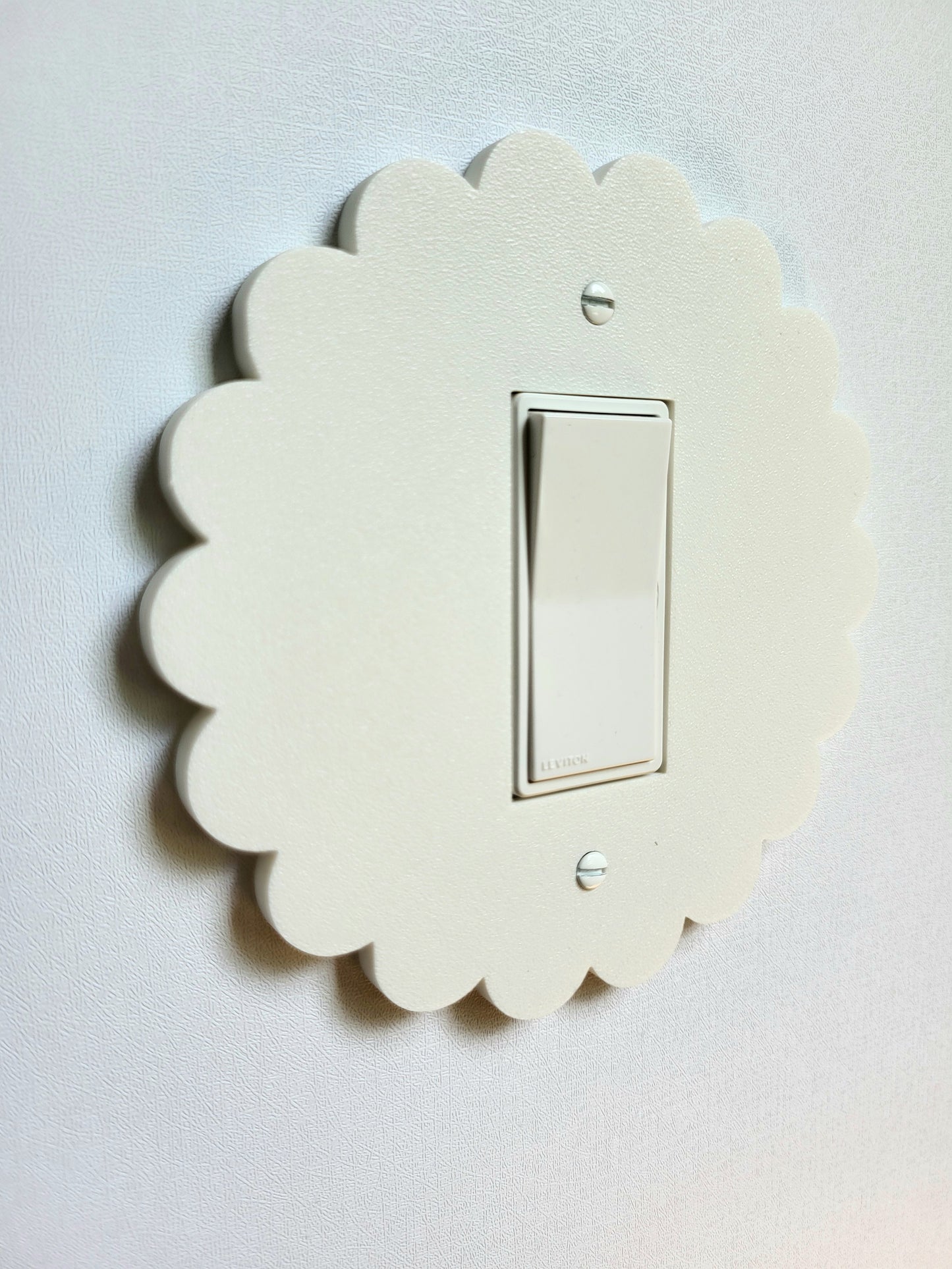 Scalloped Rounded Light Switch Cover