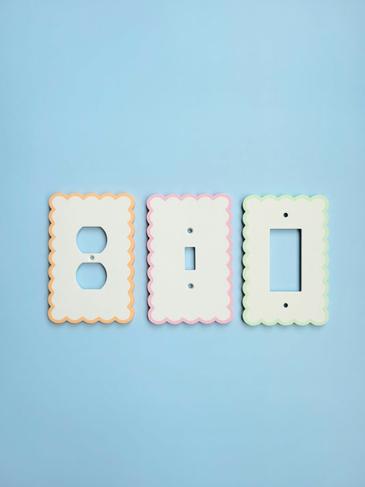Two-Tone Pastel Scalloped Light Switch Cover