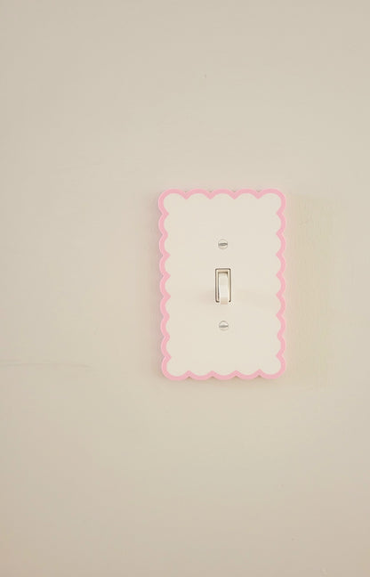 Two-Tone Pastel Scalloped Light Switch Cover
