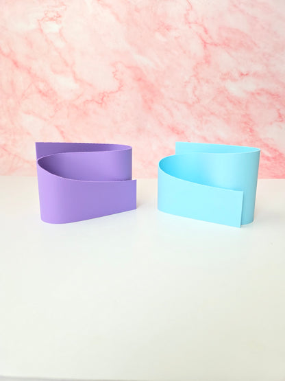 S-shaped Pen Holder